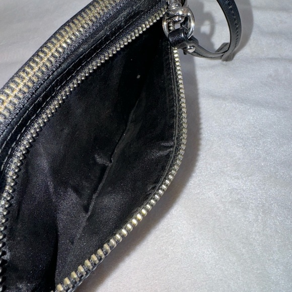 Coach Women's Black Square Shape Front Zipper Wristlet/Wallet - Picture 12 of 14